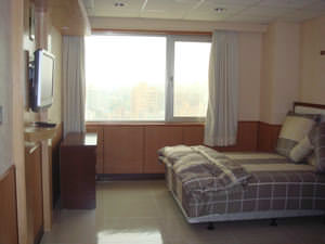 网络视频的大量应用，提供父母更安心、更透明化的产后专业医疔服务